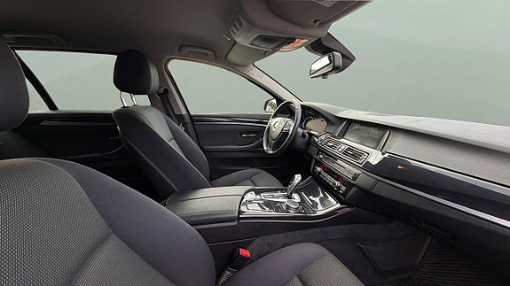 BMW 520d 11 of 30