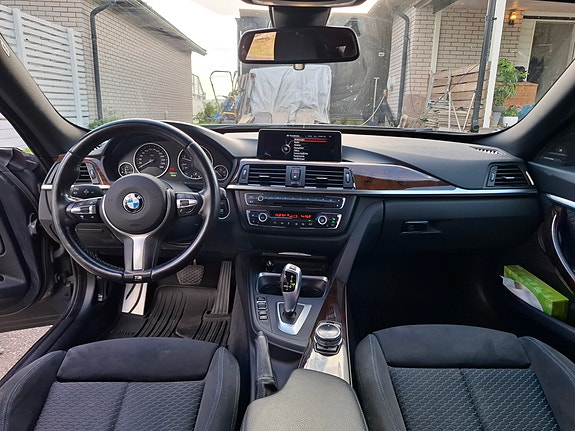 BMW 320d 5 of 6