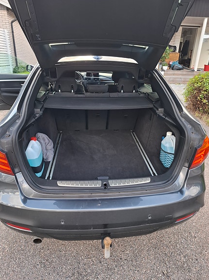 BMW 320d 6 of 6