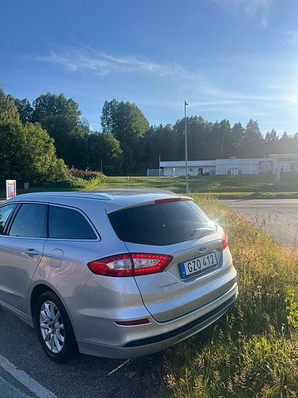 Ford Mondeo 17 of 20