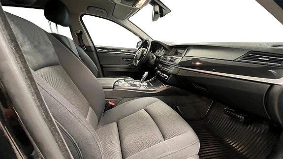 BMW 520 15 of 21