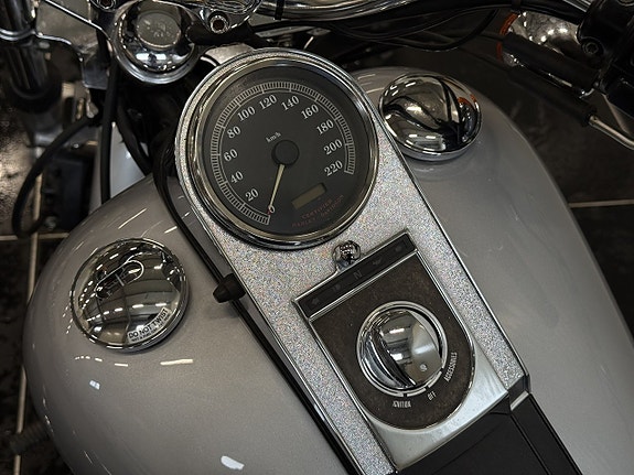 Harley-Davidson Softtail Softail Standard 1.4 Twin Cam 88B Manuell 8 of 11