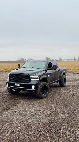 RAM 1500 2 of 4