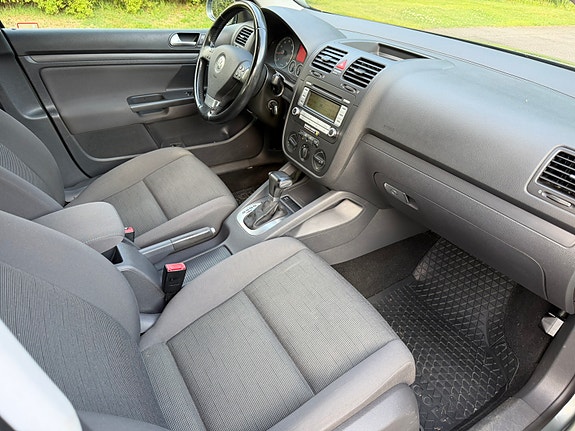 Volkswagen Golf V 7 of 9