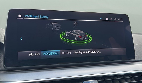BMW 530e 16 of 24