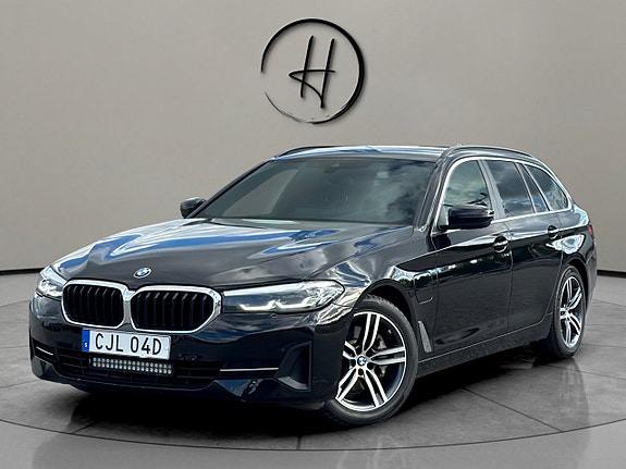 BMW 530e 2 of 24