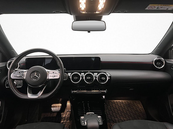 Mercedes-Benz CLA250 e 12 of 30
