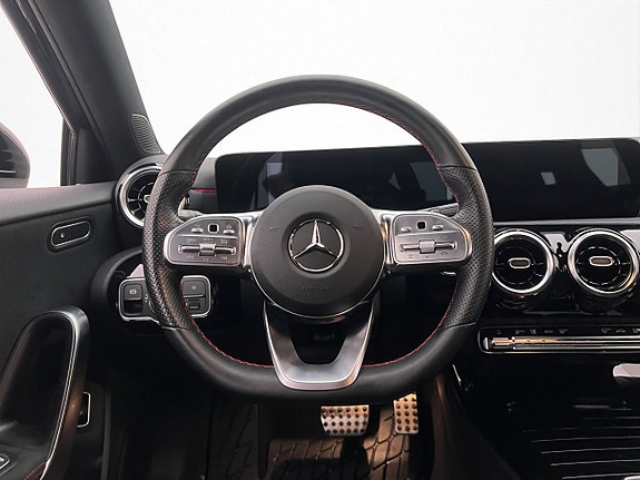 Mercedes-Benz CLA250 e 13 of 30