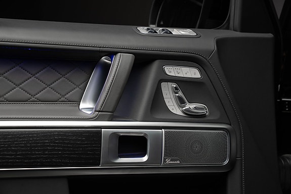 Mercedes-Benz G500 10 of 21