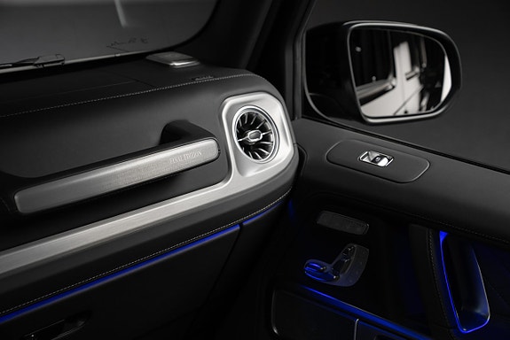 Mercedes-Benz G500 15 of 21