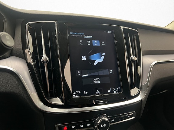Volvo V60 22 of 30