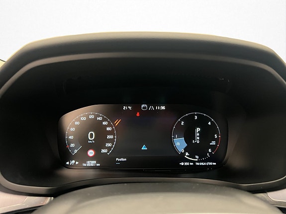 Volvo V60 19 of 30