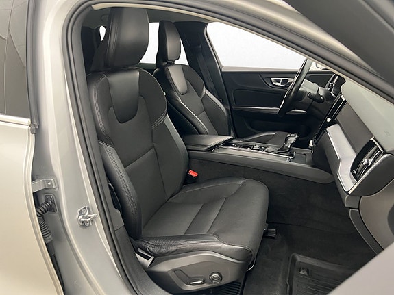 Volvo V60 16 of 30