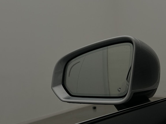 Volvo V60 11 of 30