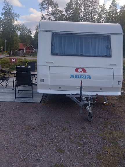 Adria Unica 462 2 of 6