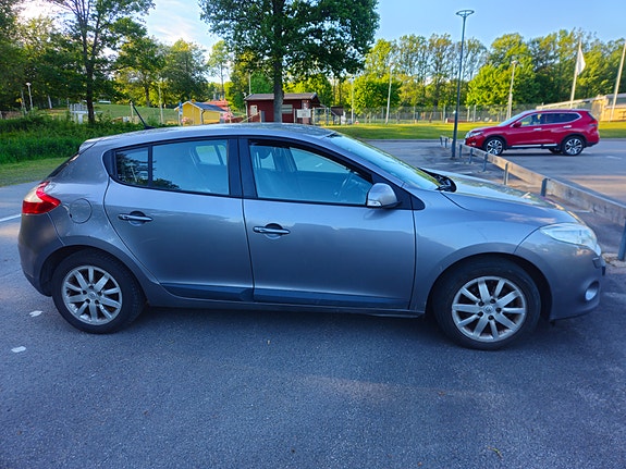 Renault Megane III 4 of 12