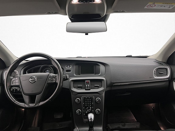 Volvo V40 Cross Country 12 of 30