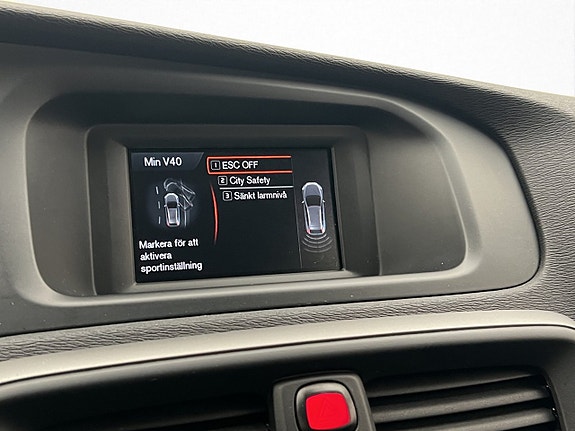 Volvo V40 Cross Country 22 of 30