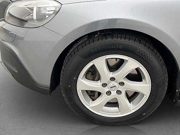 Volvo V40 Cross Country 27 of 30
