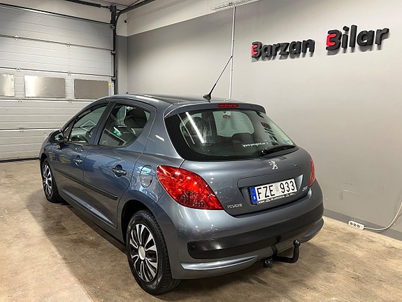 Peugeot 207 6 of 21