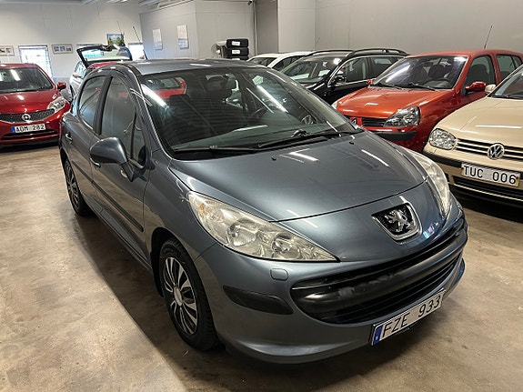 Peugeot 207 2 of 21