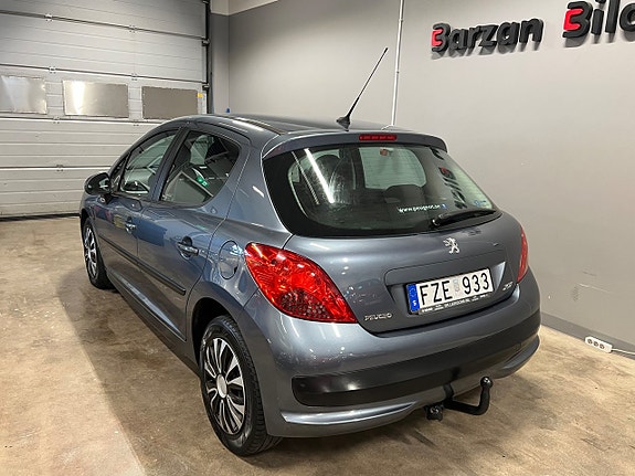 Peugeot 207 7 of 21