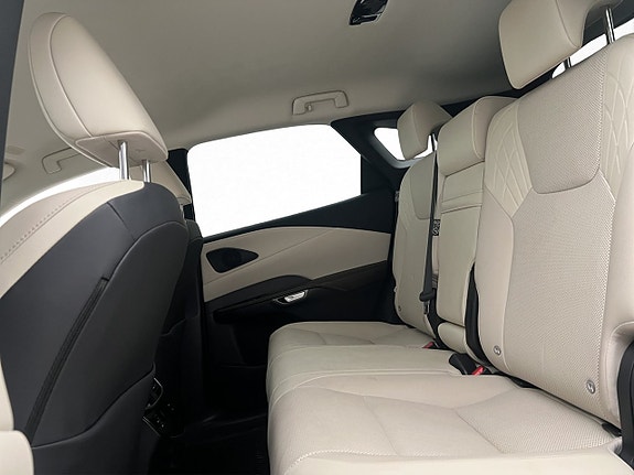 Lexus RX350h 15 of 30