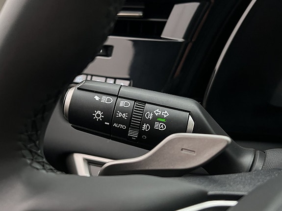 Lexus RX350h 25 of 30