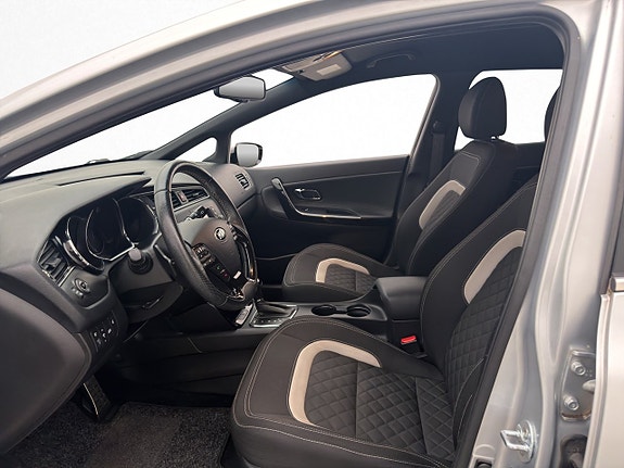 Kia Ceed 11 of 25