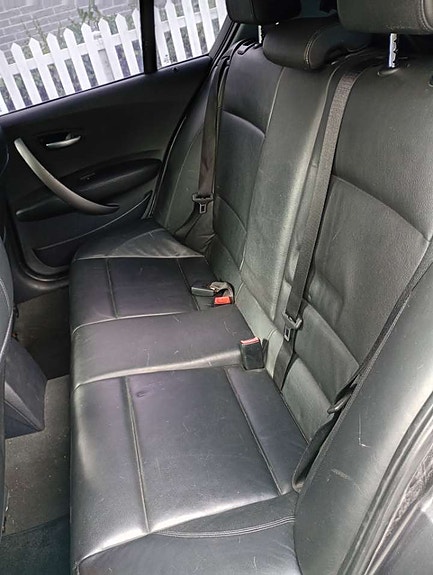 BMW 120i 5 of 9