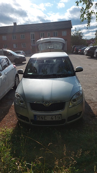 Skoda Fabia 2 of 12