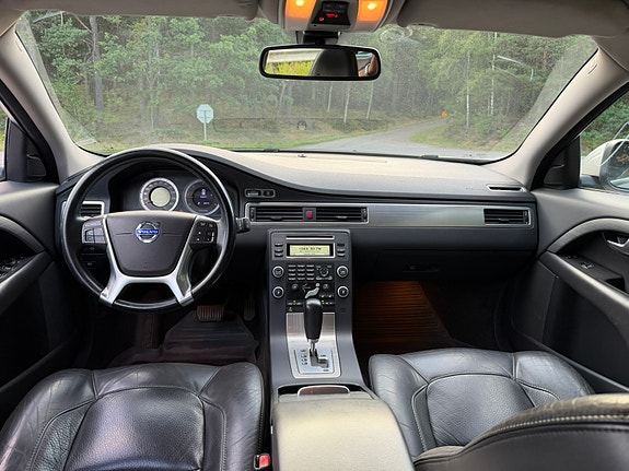 Volvo V70 5 of 5