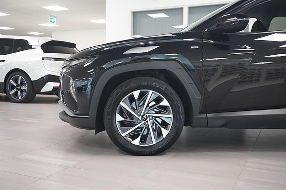 Hyundai Tucson 3 of 15