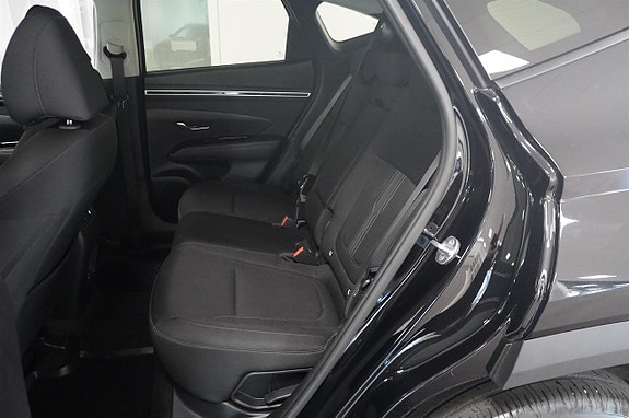 Hyundai Tucson 8 of 15