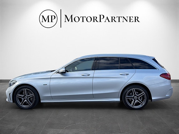 Mercedes-Benz C300 4 of 18