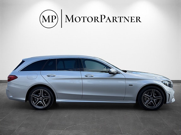 Mercedes-Benz C300 8 of 18