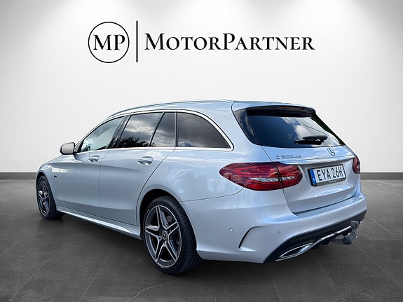Mercedes-Benz C300 5 of 18