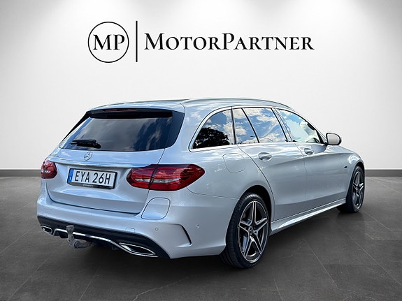Mercedes-Benz C300 7 of 18