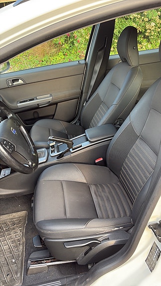 Volvo V50 6 of 8