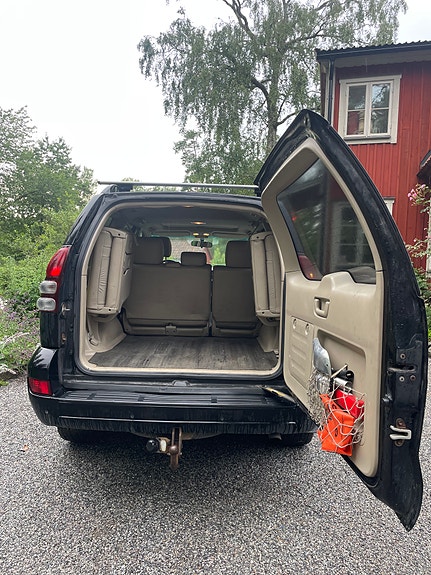 Toyota Land Cruiser 5 of 14