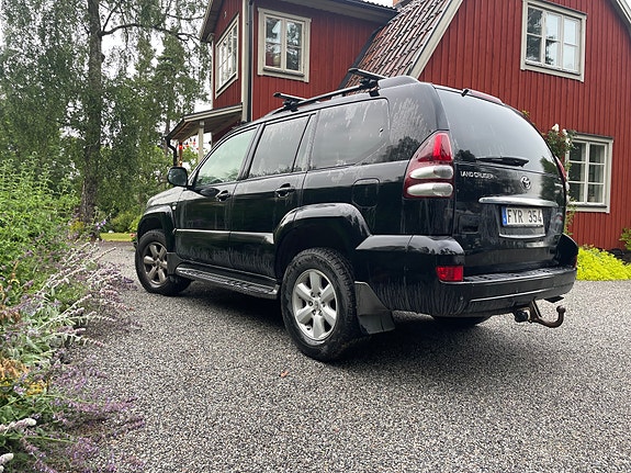 Toyota Land Cruiser 3 of 14