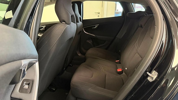 Volvo V40 18 of 19