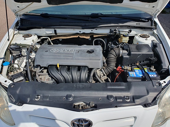 Toyota Corolla 4 of 9