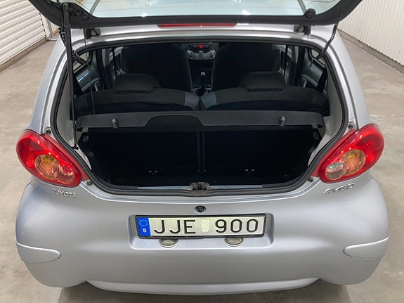 Toyota Aygo 7 of 29