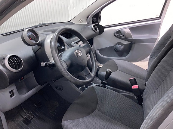 Toyota Aygo 16 of 29
