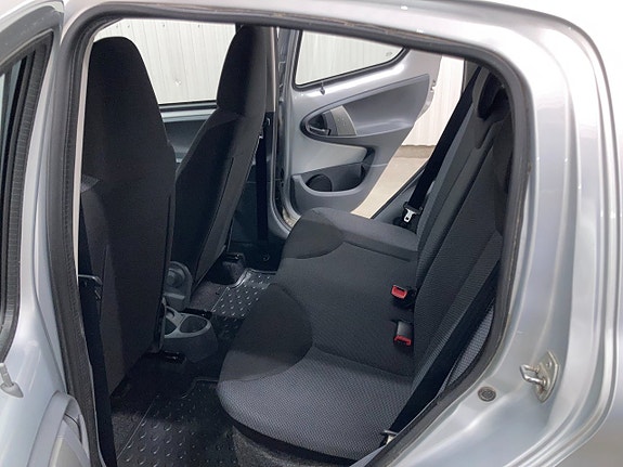 Toyota Aygo 10 of 29