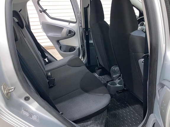 Toyota Aygo 9 of 29