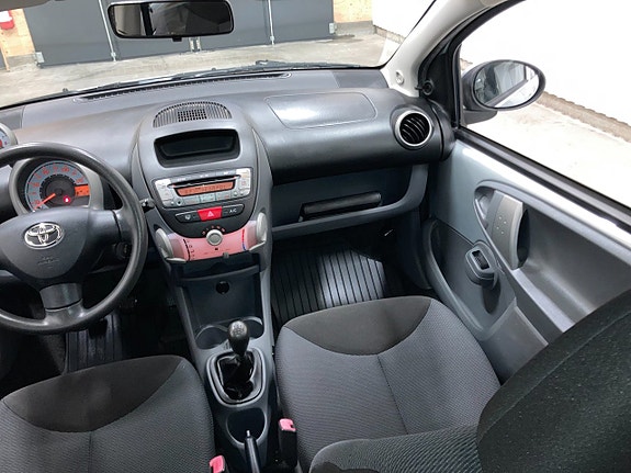 Toyota Aygo 20 of 29