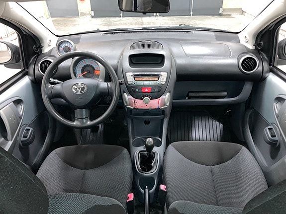 Toyota Aygo 18 of 29