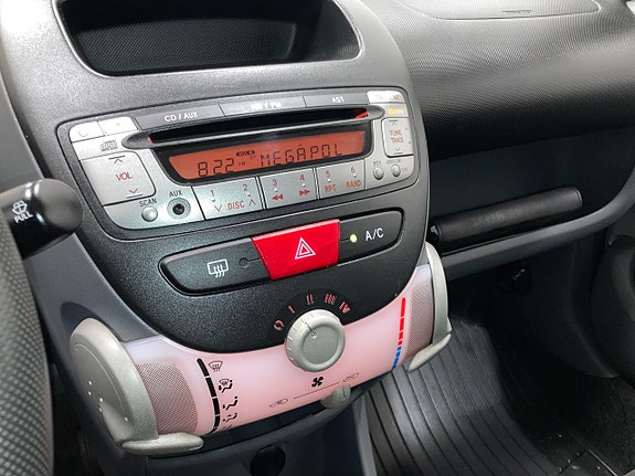 Toyota Aygo 21 of 29